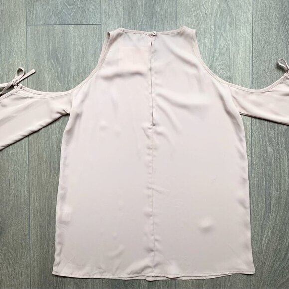 L'Academie Revolve Cold Shoulder Blouse Tie Long Sleeve Pink Size Small - Picture 15 of 16